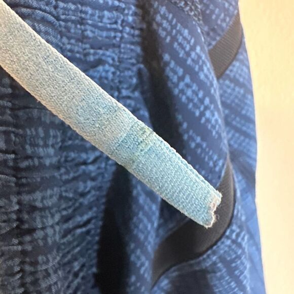Lululemon Blue Patterned Pace Breaker Shorts‎ Men’s S 7.5” Read - Picture 10 of 11